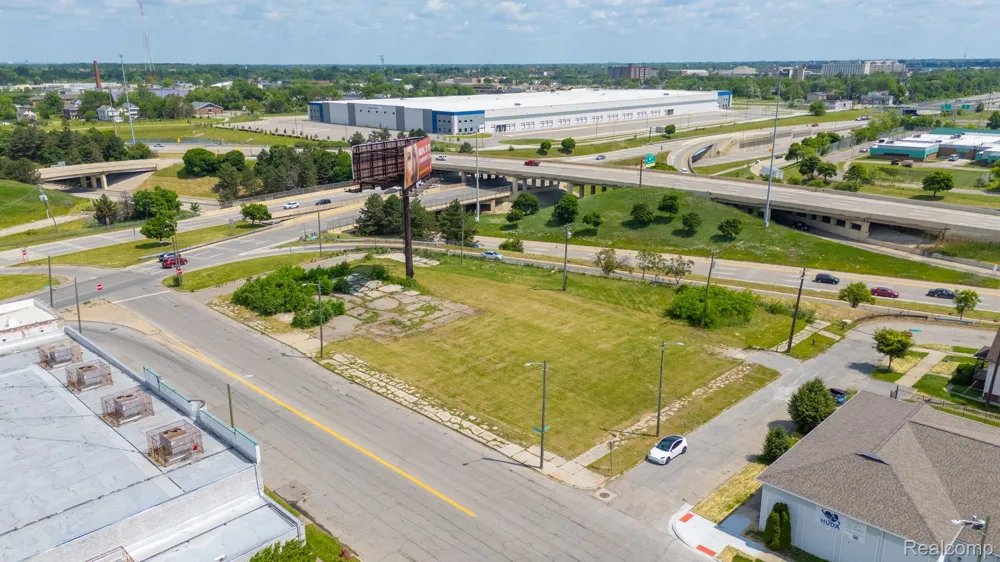 13300 Woodrow Wilson Street Detroit City, MI 48238