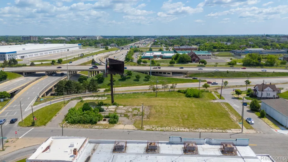 13300 Woodrow Wilson Street Detroit City, MI 48238