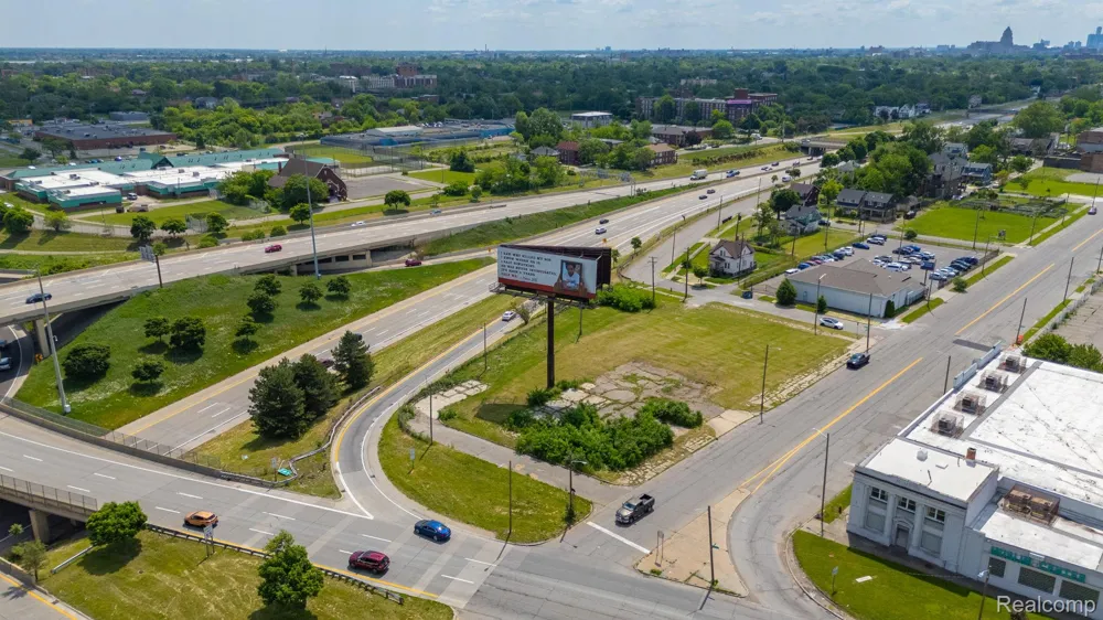 13300 Woodrow Wilson Street Detroit City, MI 48238