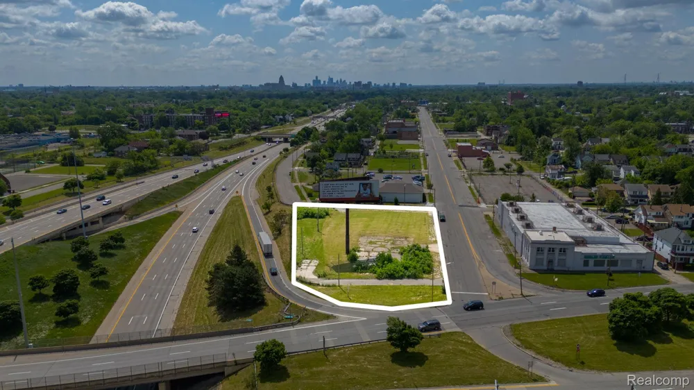 13300 Woodrow Wilson Street Detroit City, MI 48238