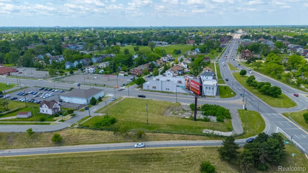 13300 Woodrow Wilson Street Detroit City, MI 48238