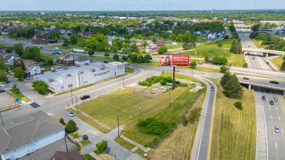 13300 Woodrow Wilson Street Detroit City, MI 48238