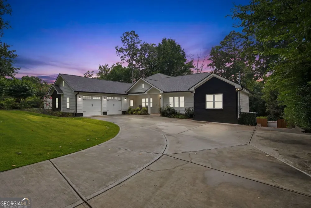 5384 Harris CIR Dunwoody, GA 30338