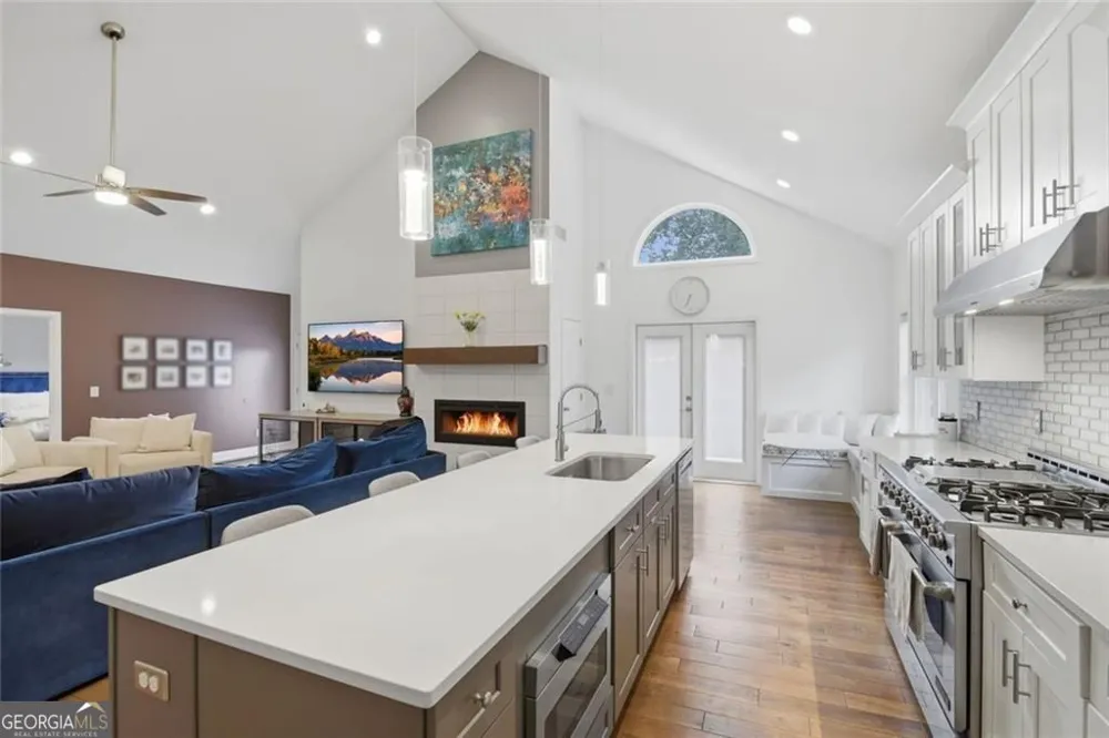 5384 Harris CIR Dunwoody, GA 30338