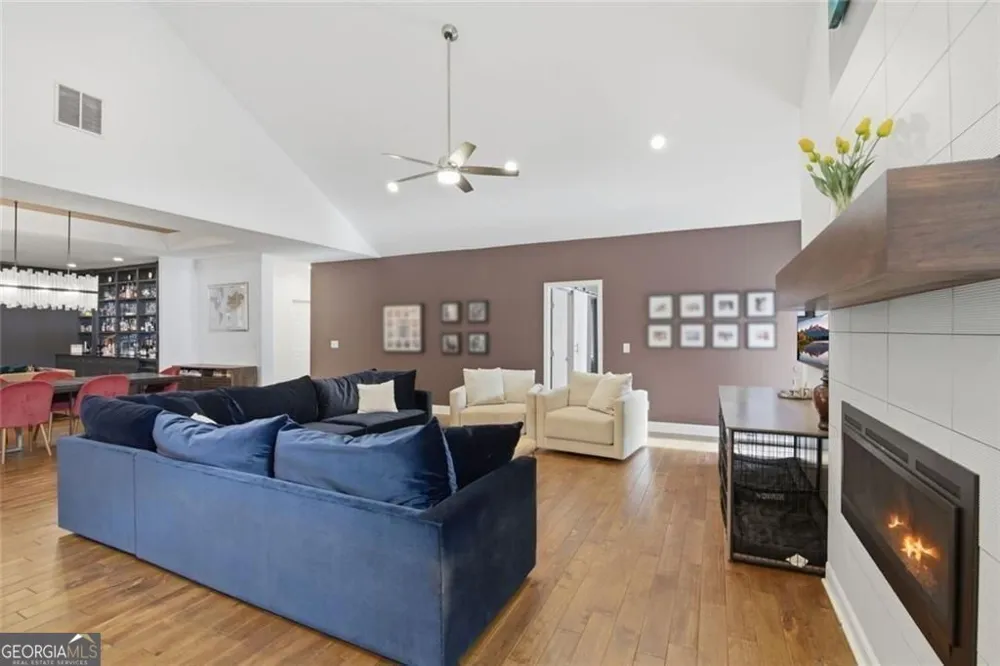 5384 Harris CIR Dunwoody, GA 30338