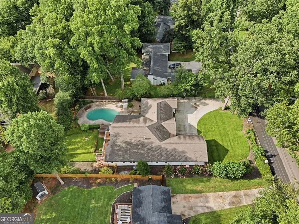 5384 Harris CIR Dunwoody, GA 30338