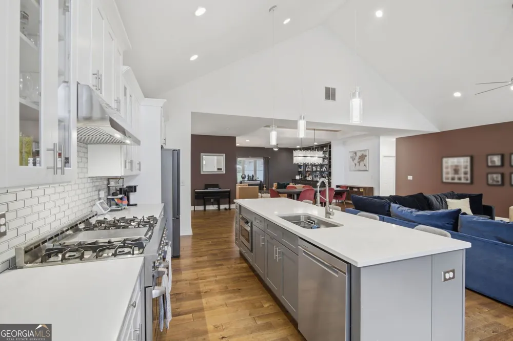 5384 Harris CIR Dunwoody, GA 30338