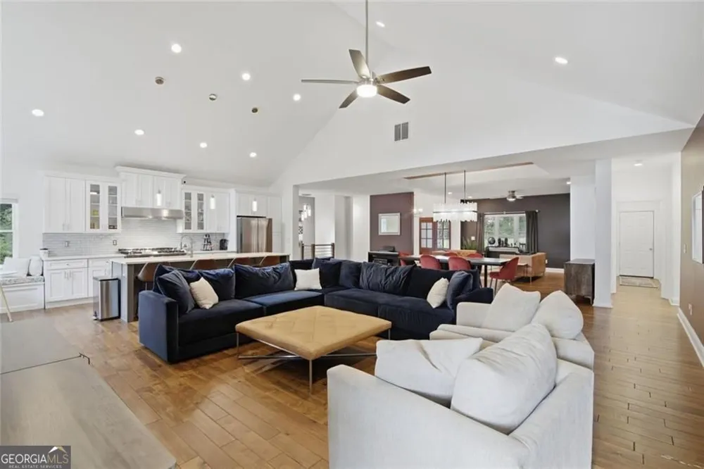 5384 Harris CIR Dunwoody, GA 30338