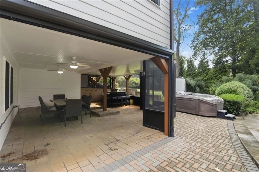 5384 Harris CIR Dunwoody, GA 30338