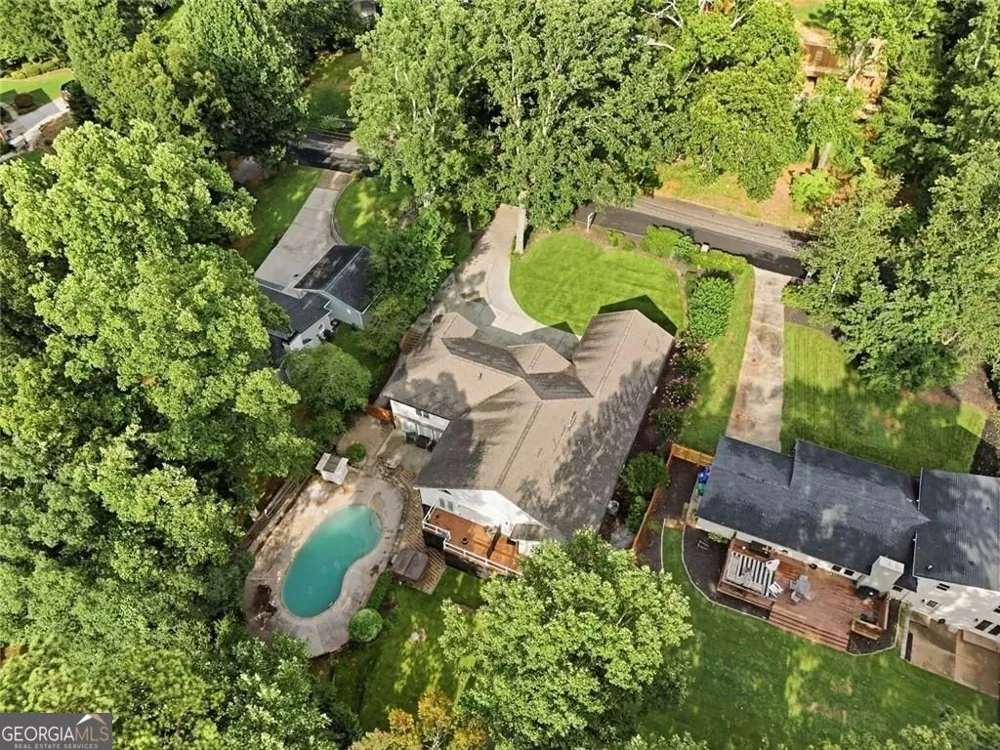 5384 Harris CIR Dunwoody, GA 30338