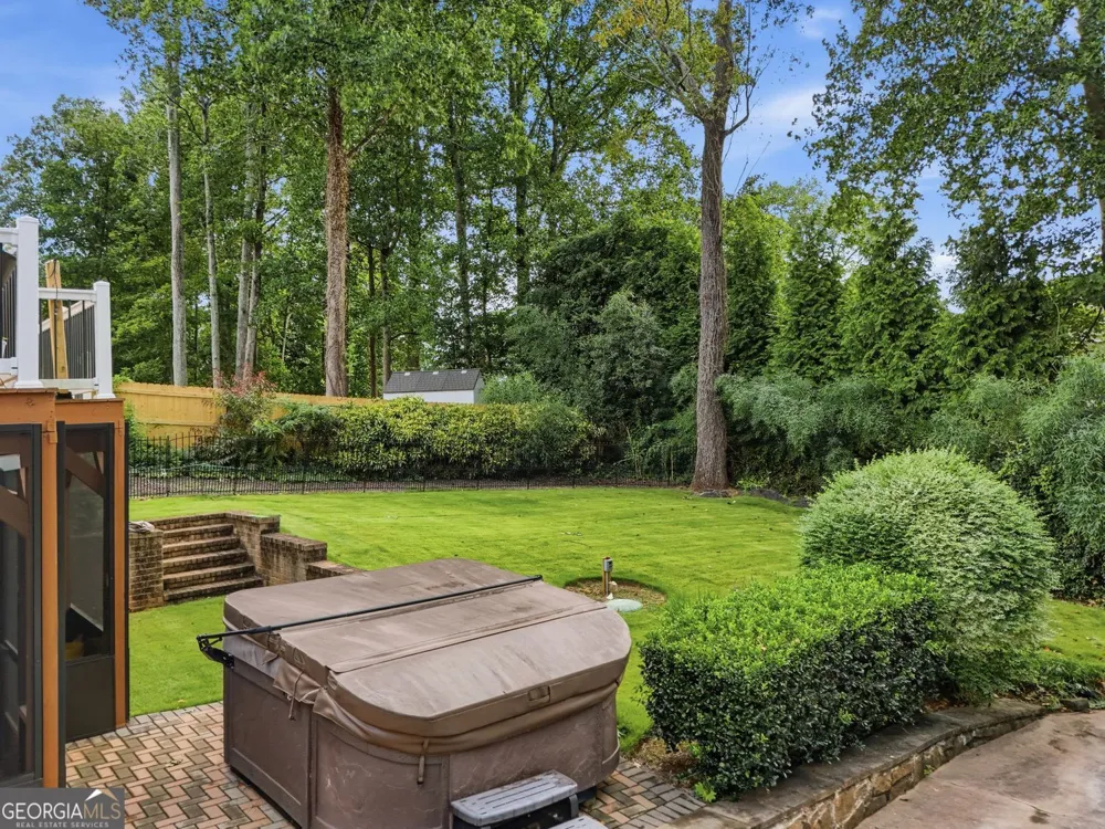 5384 Harris CIR Dunwoody, GA 30338