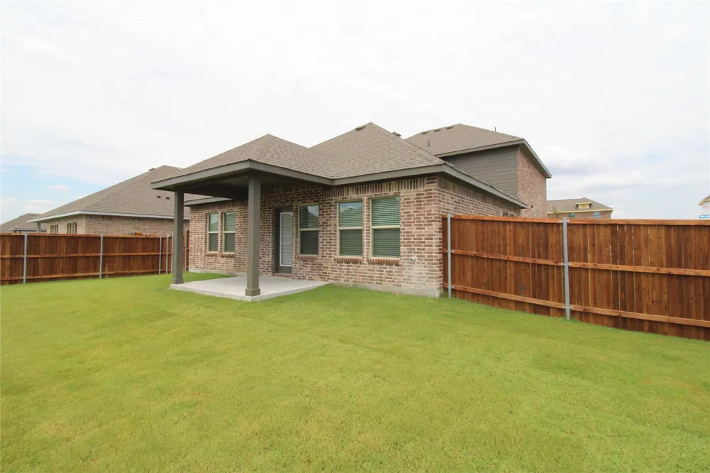 509 Ridgewood Drive Van Alstyne, TX 75495