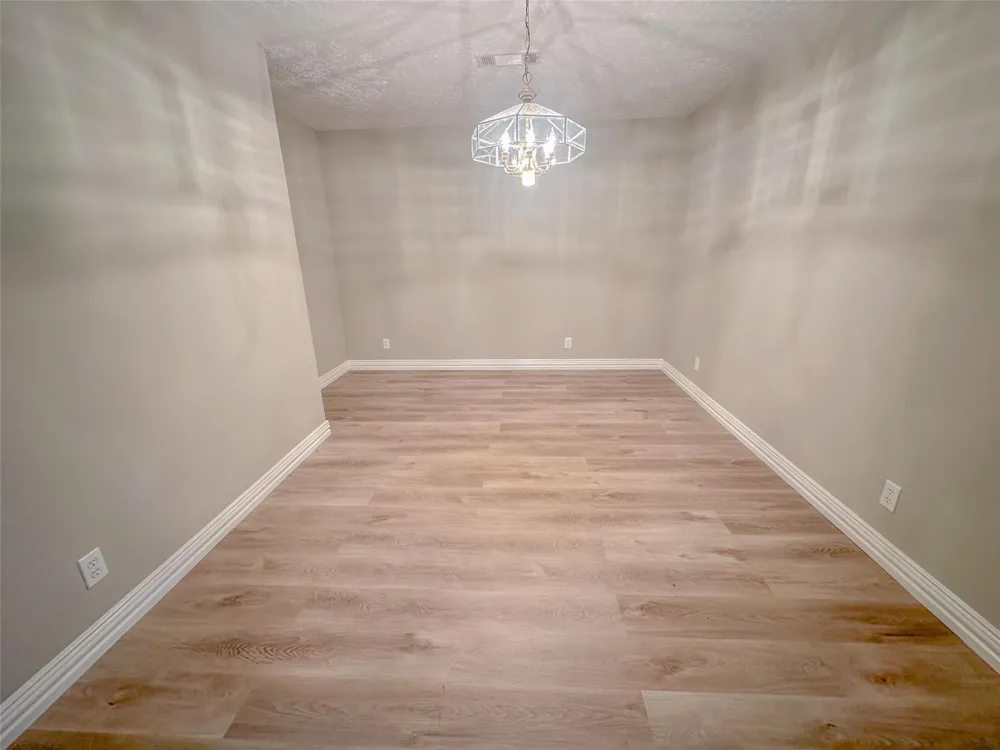 3640 Whippoorwill Street Pinehurst, TX 77630