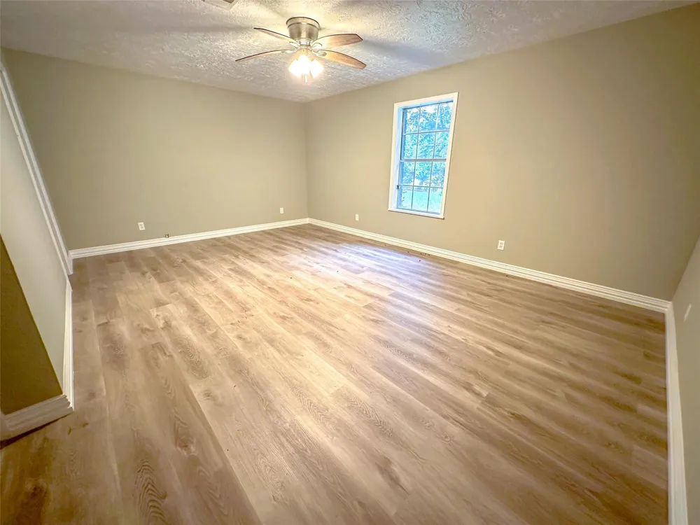 3640 Whippoorwill Street Pinehurst, TX 77630