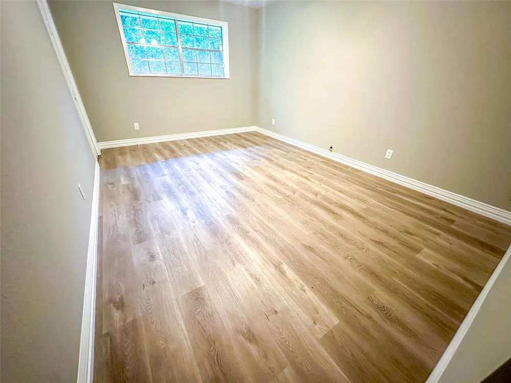 3640 Whippoorwill Street Pinehurst, TX 77630
