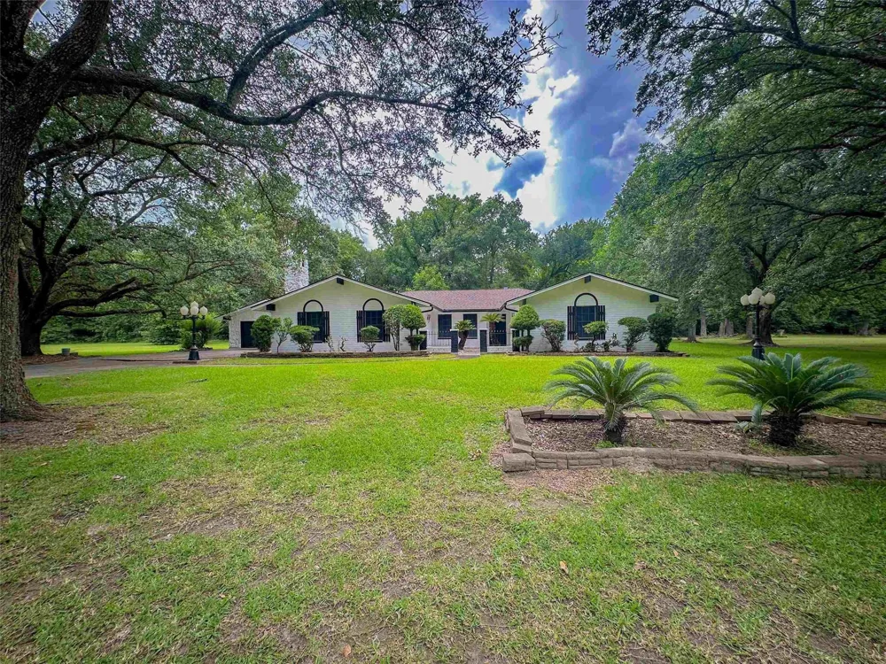3640 Whippoorwill Street Pinehurst, TX 77630