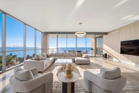 17749 Collins Ave #601