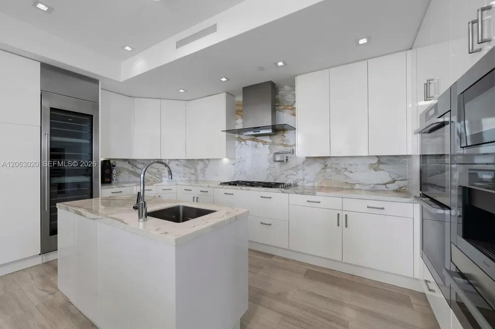 17749 Collins Ave #601 Sunny Isles Beach, FL 33160