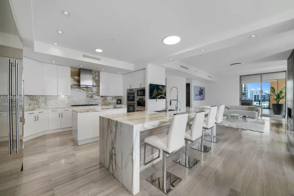 17749 Collins Ave #601 Sunny Isles Beach, FL 33160