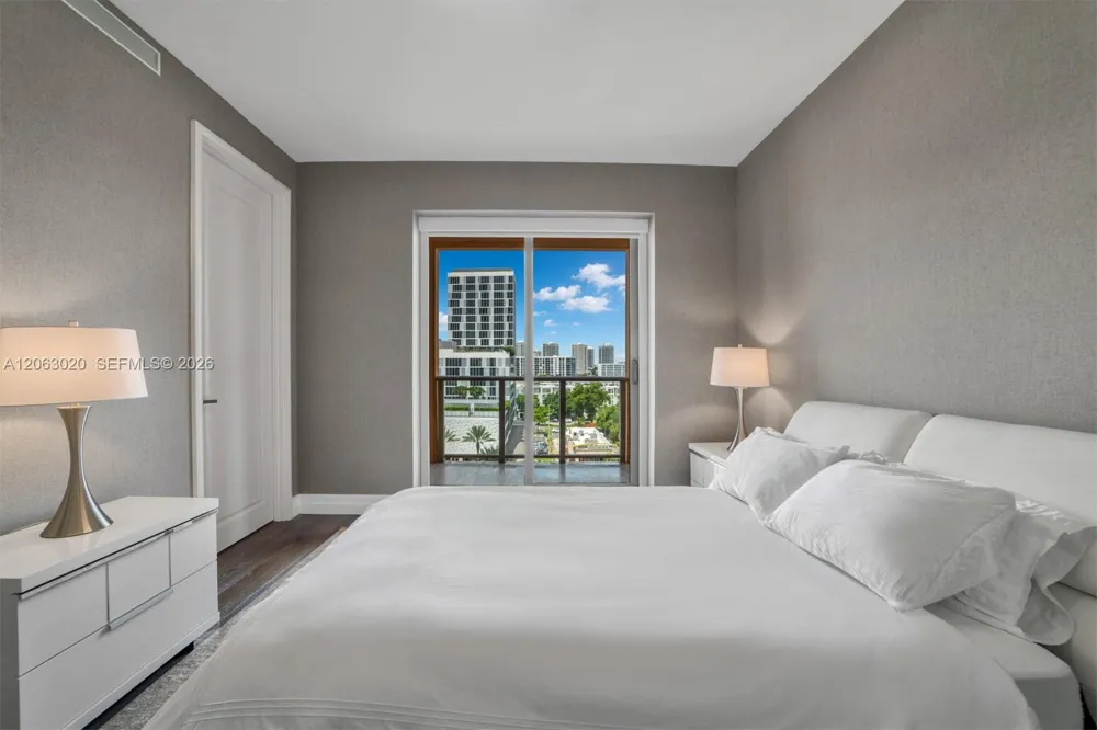 17749 Collins Ave #601 Sunny Isles Beach, FL 33160