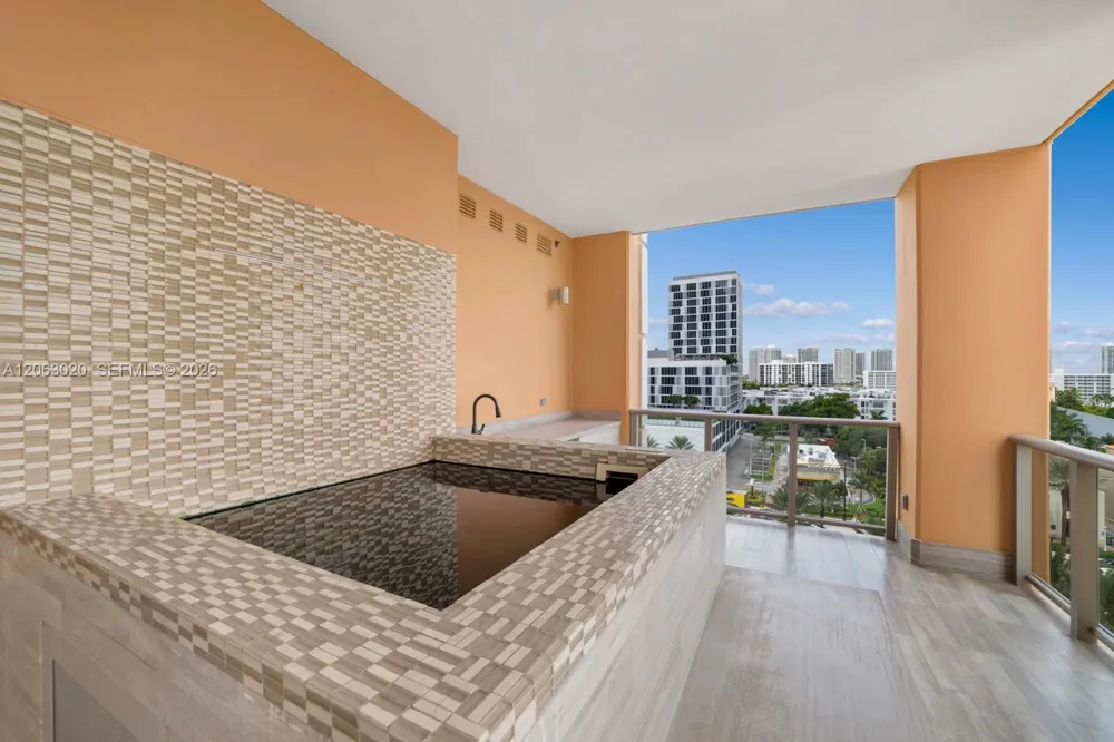 17749 Collins Ave #601 Sunny Isles Beach, FL 33160