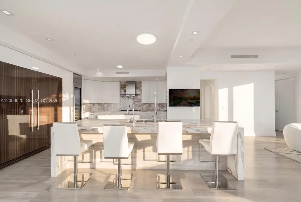 17749 Collins Ave #601 Sunny Isles Beach, FL 33160