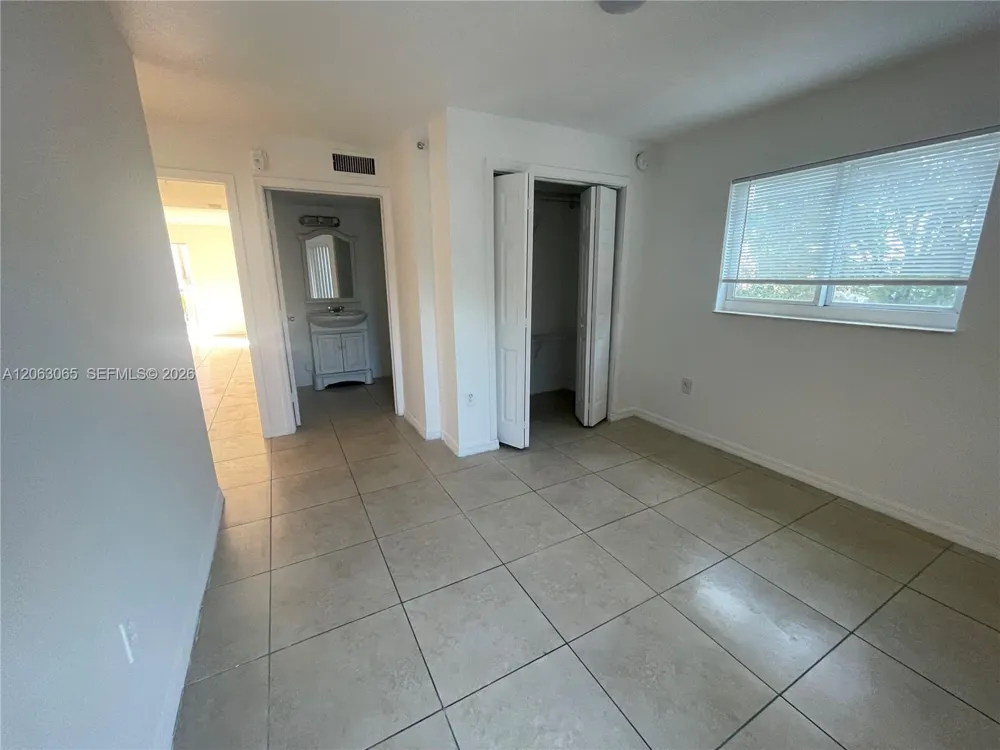 6315 SW 8th St #201 Miami, FL 33144