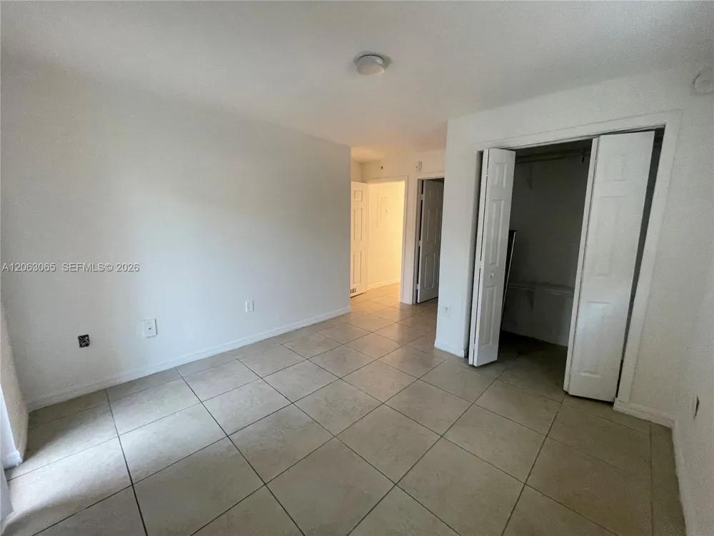 6315 SW 8th St #201 Miami, FL 33144