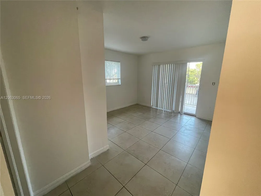 6315 SW 8th St #201 Miami, FL 33144