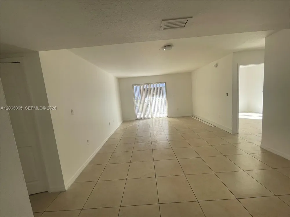 6315 SW 8th St #201 Miami, FL 33144