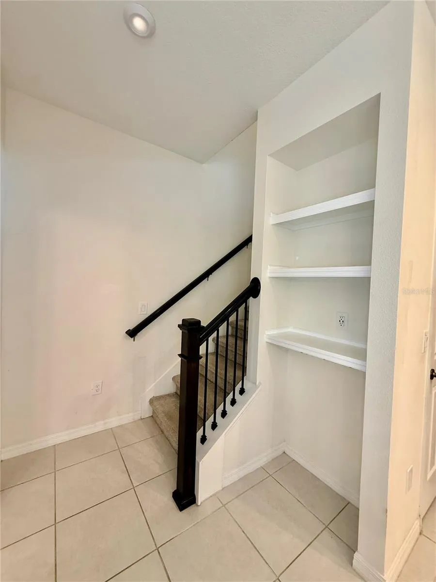 8878 HERENCIA ALLEY Windermere, FL 34786
