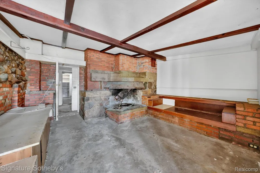 3310 SE Baldwin Road Hadley Township, MI 48455