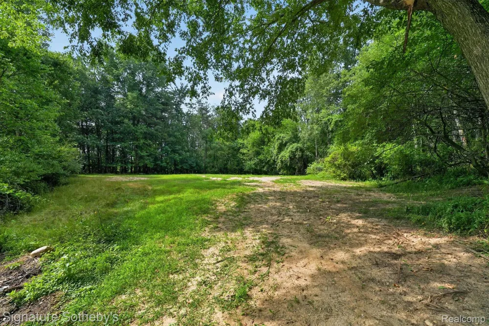 3310 SE Baldwin Road Hadley Township, MI 48455