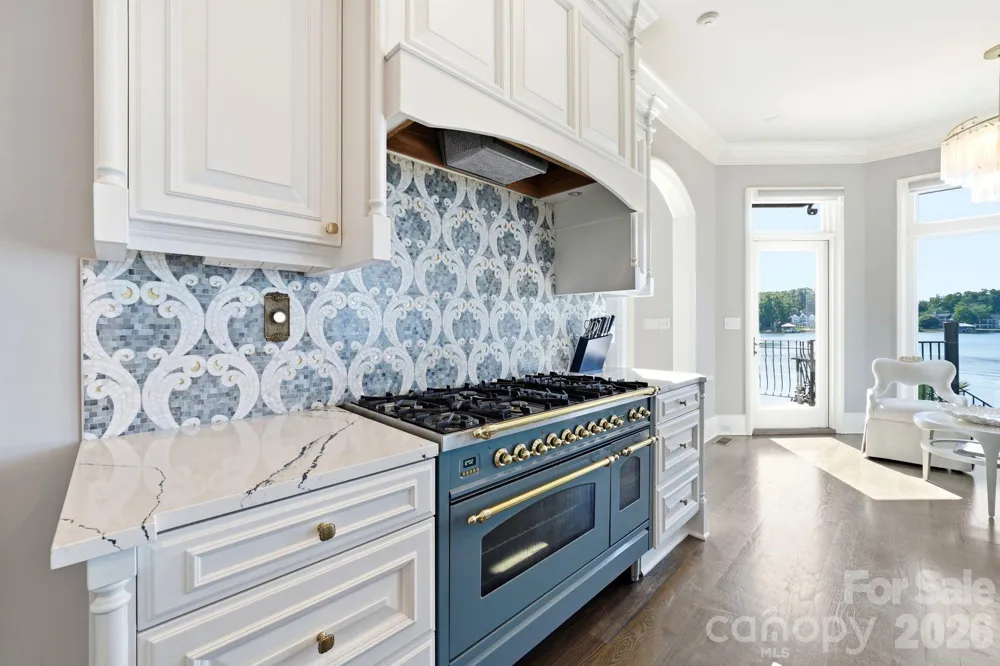 18332 Harbor Light Boulevard Cornelius, NC 28031
