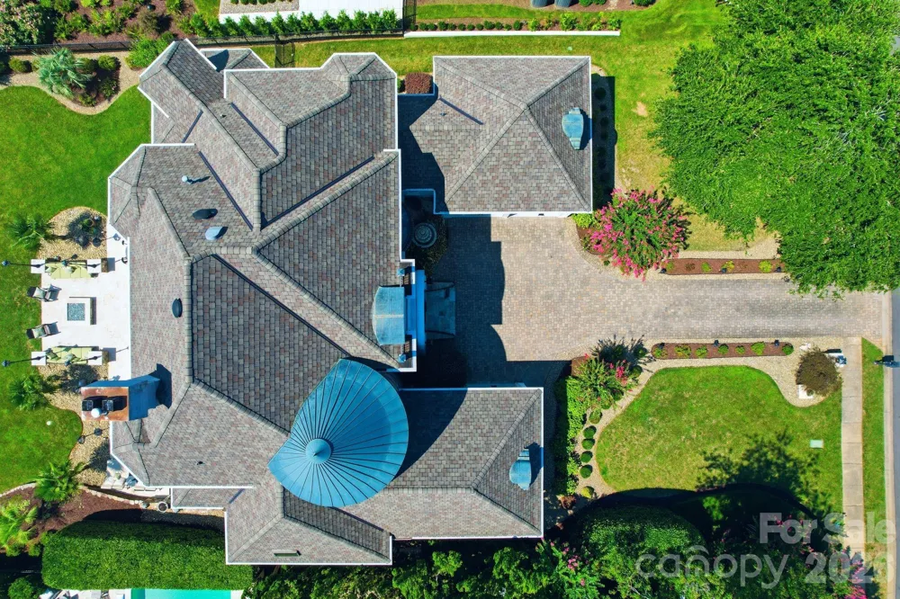 18332 Harbor Light Boulevard Cornelius, NC 28031