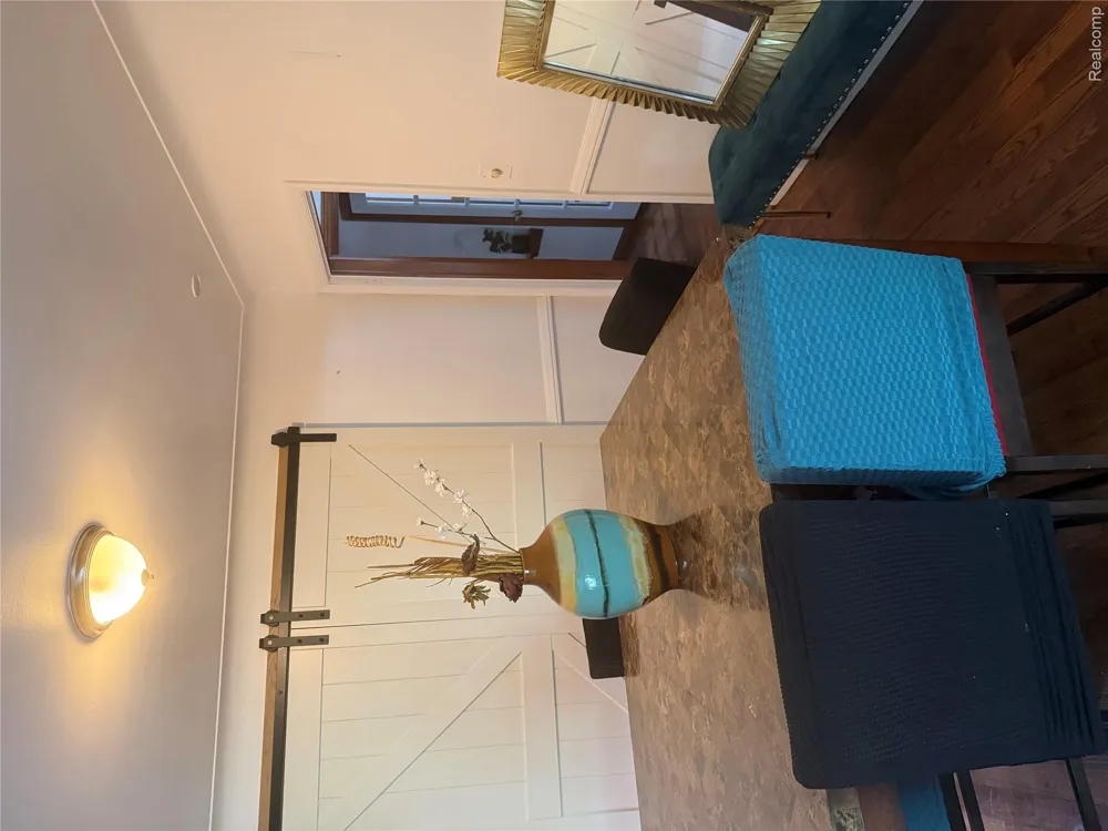 434 Moross Road Grosse Pointe Farms City, MI 48236