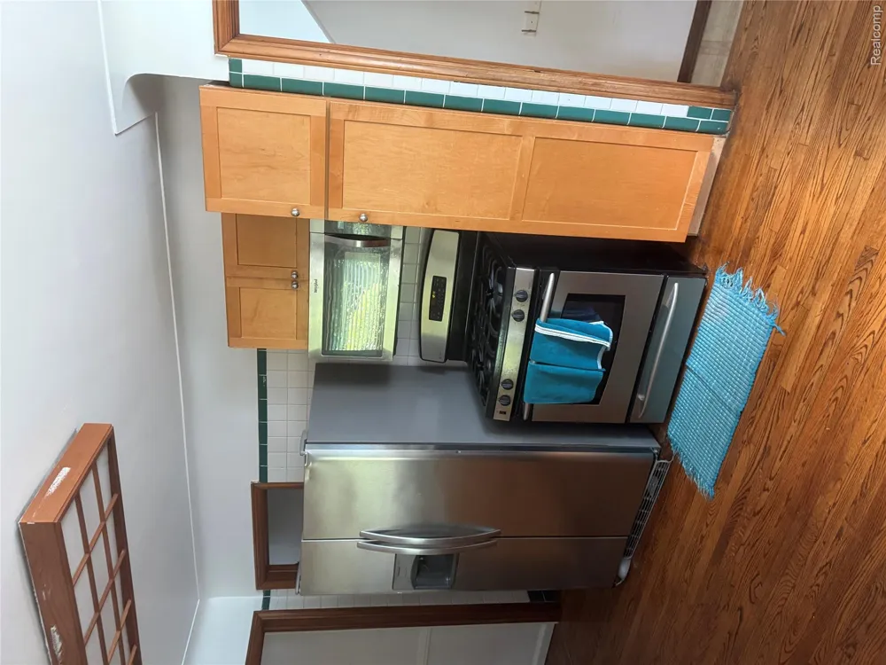 434 Moross Road Grosse Pointe Farms City, MI 48236