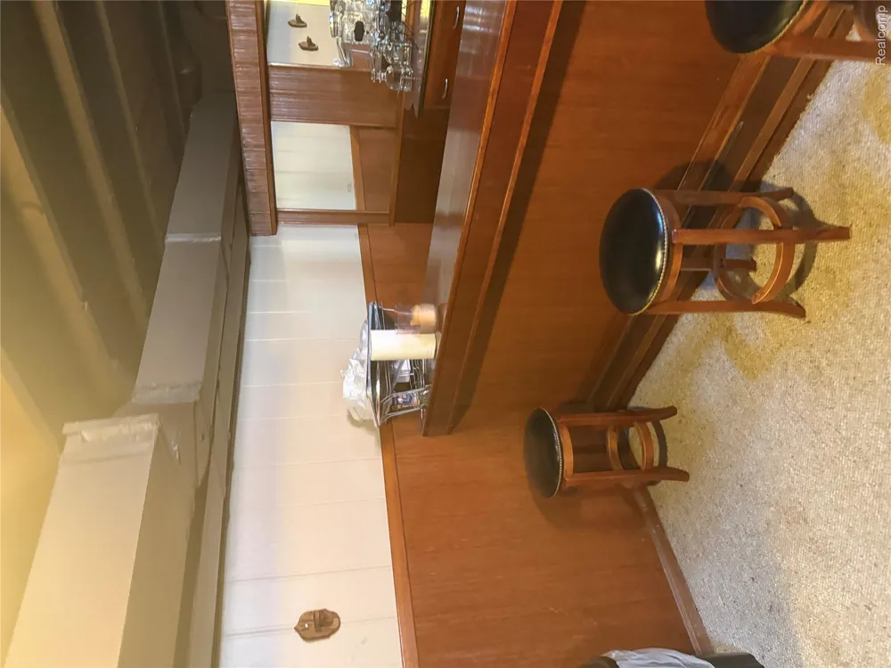 434 Moross Road Grosse Pointe Farms City, MI 48236