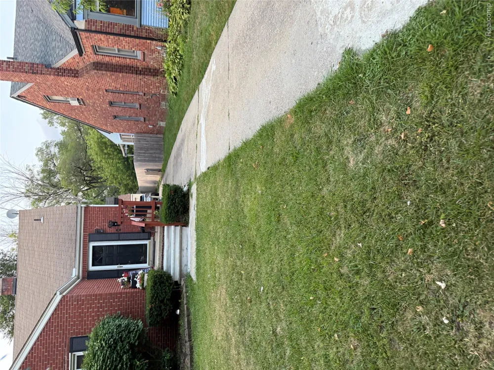 434 Moross Road Grosse Pointe Farms City, MI 48236