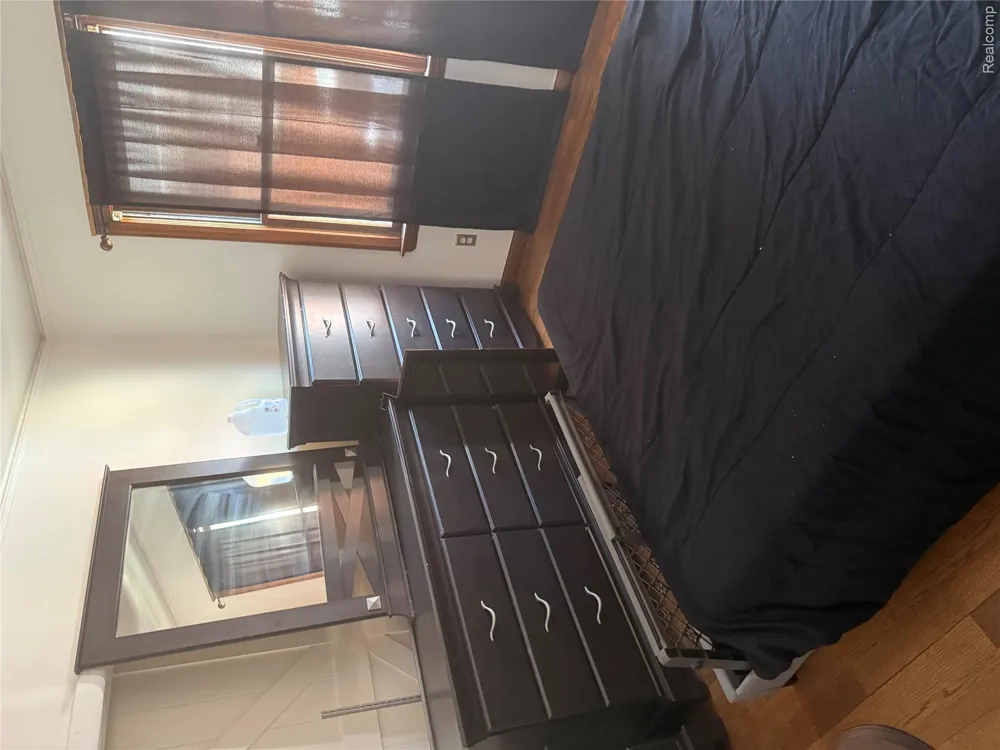 434 Moross Road Grosse Pointe Farms City, MI 48236
