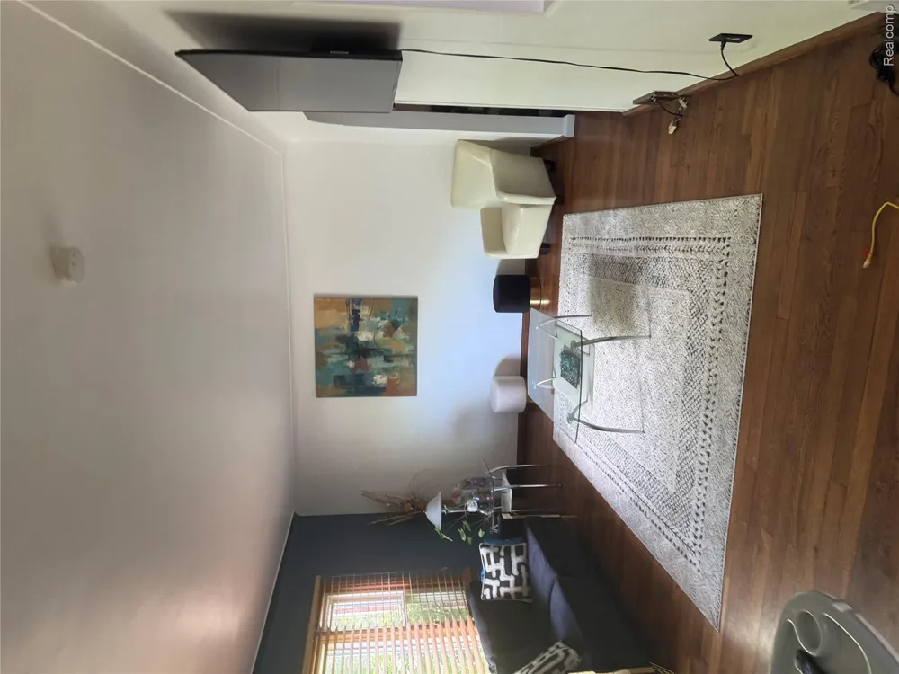 434 Moross Road Grosse Pointe Farms City, MI 48236