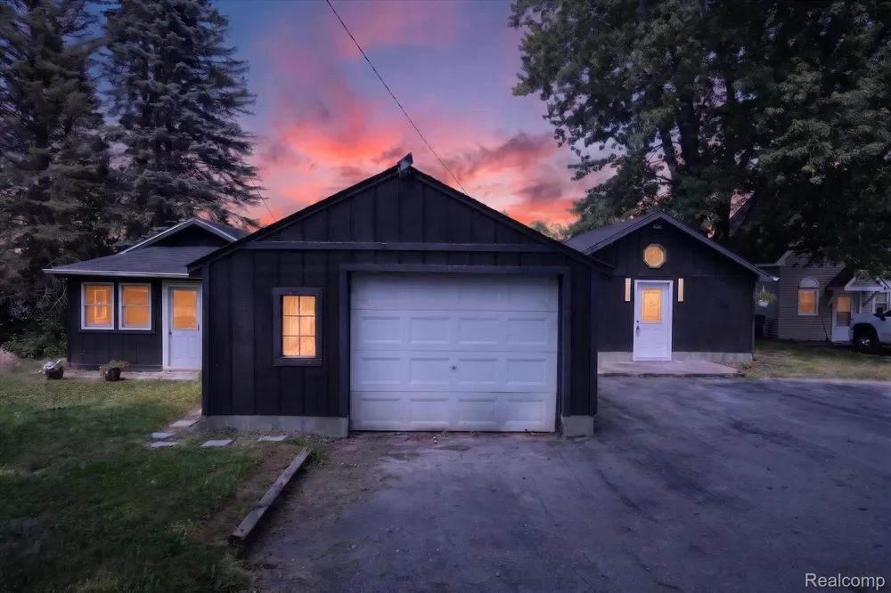 3515 Lakeview Drive Ortonville Village, MI 48462
