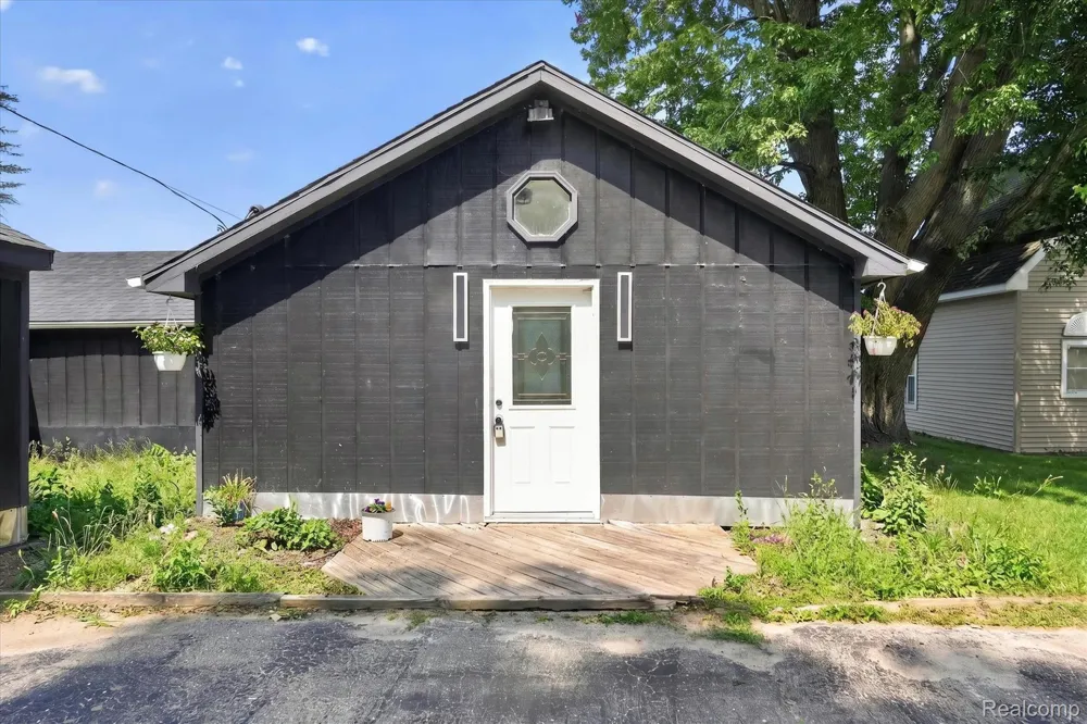 3515 Lakeview Drive Ortonville Village, MI 48462