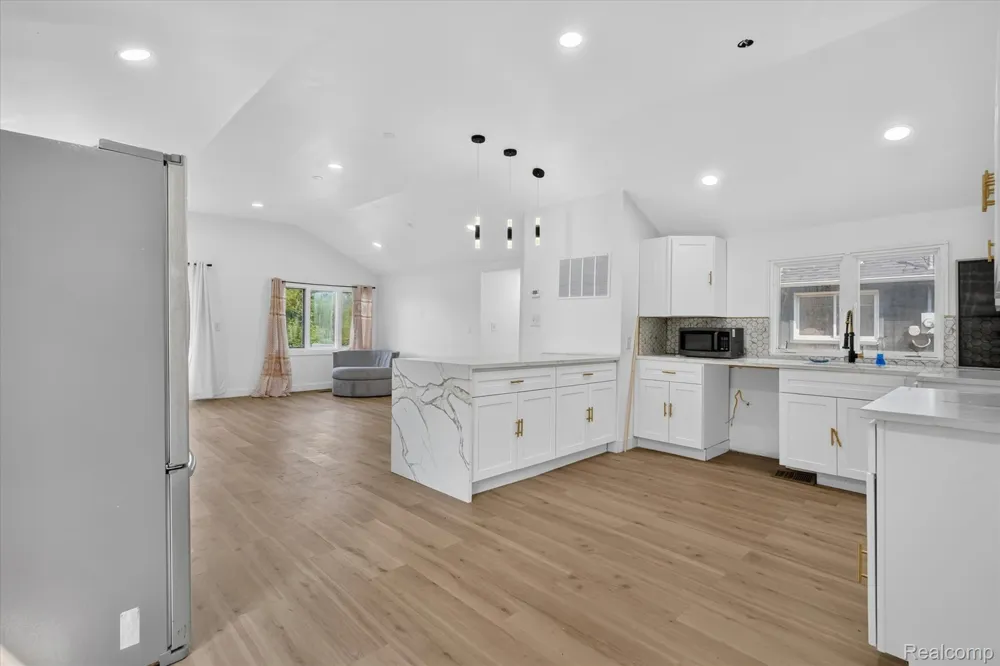 3515 Lakeview Drive Ortonville Village, MI 48462