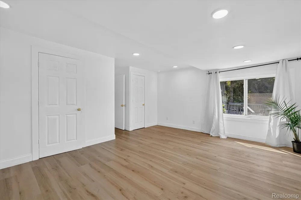 3515 Lakeview Drive Ortonville Village, MI 48462