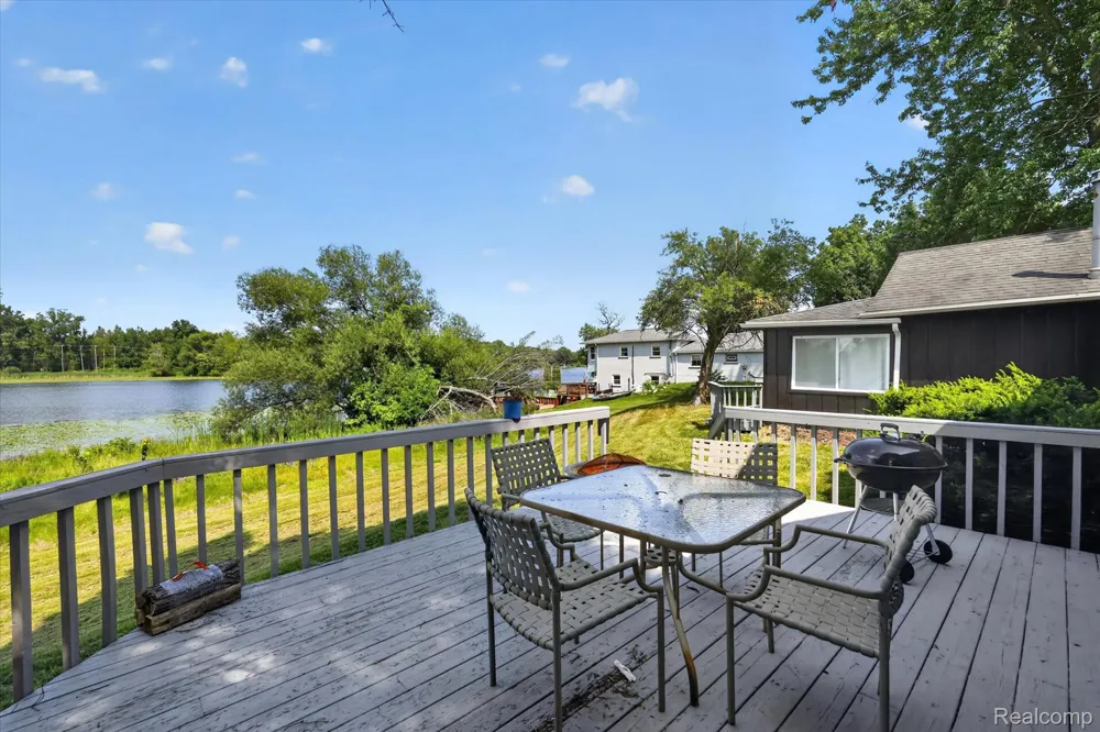 3515 Lakeview Drive Ortonville Village, MI 48462