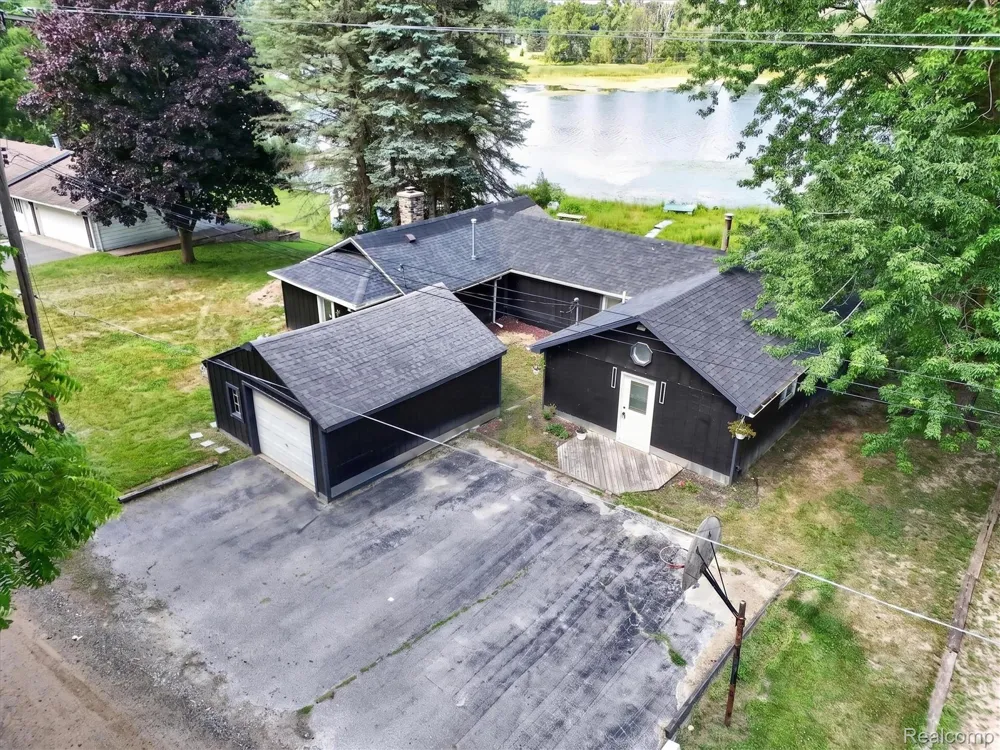 3515 Lakeview Drive Ortonville Village, MI 48462