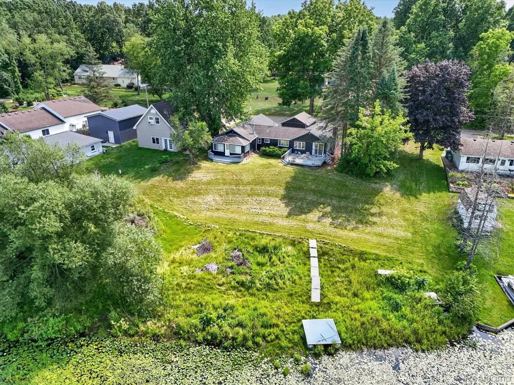 3515 Lakeview Drive Ortonville Village, MI 48462