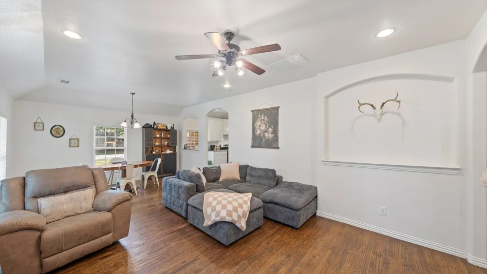 308 E 8th Street Kaufman, TX 75142