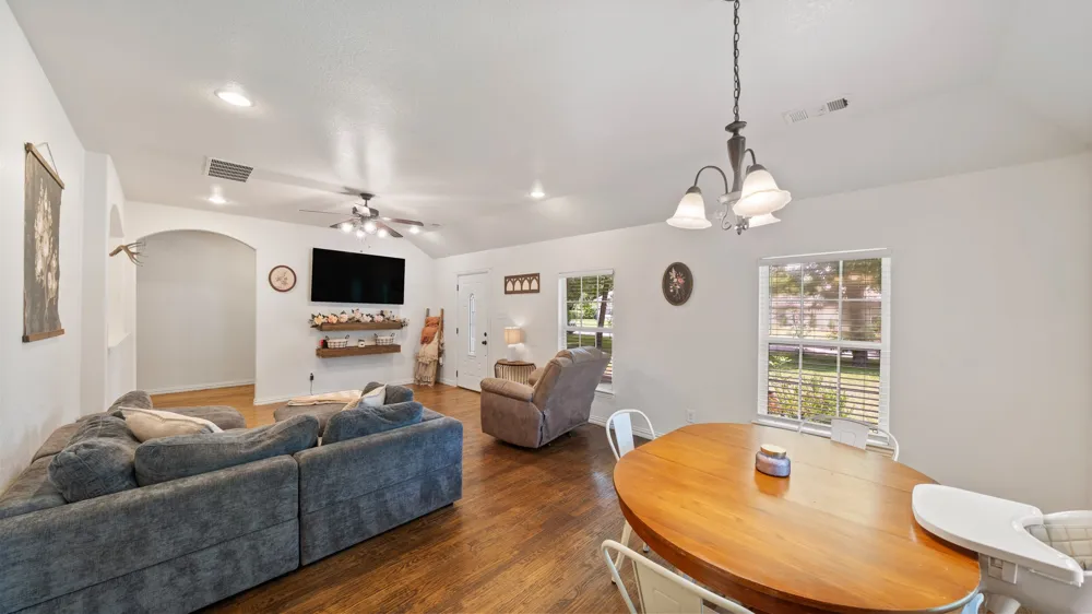 308 E 8th Street Kaufman, TX 75142